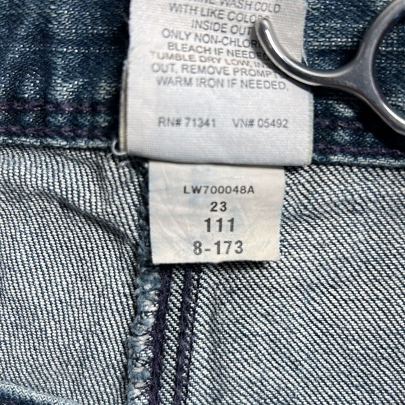 L.L.Bean Medium Wash Flare Jean 20R Runs Small - Picture 6 of 7